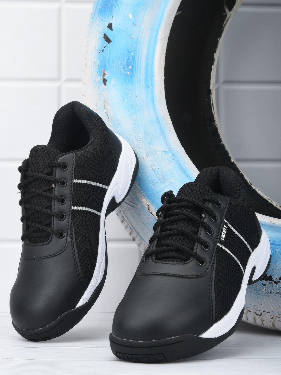 Liberty Men ROCKELETST Solid Lace-Up Casual Shoes