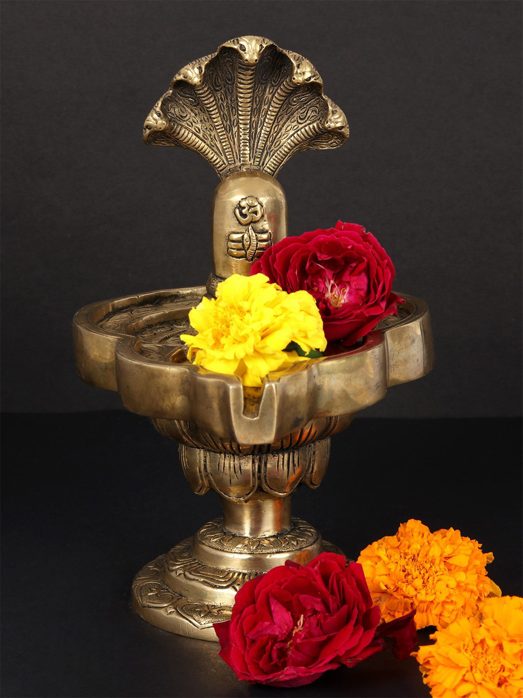 Exotic India Gold Toned Religious Brass Shivalinga On Lotus Pedestal Showpiece