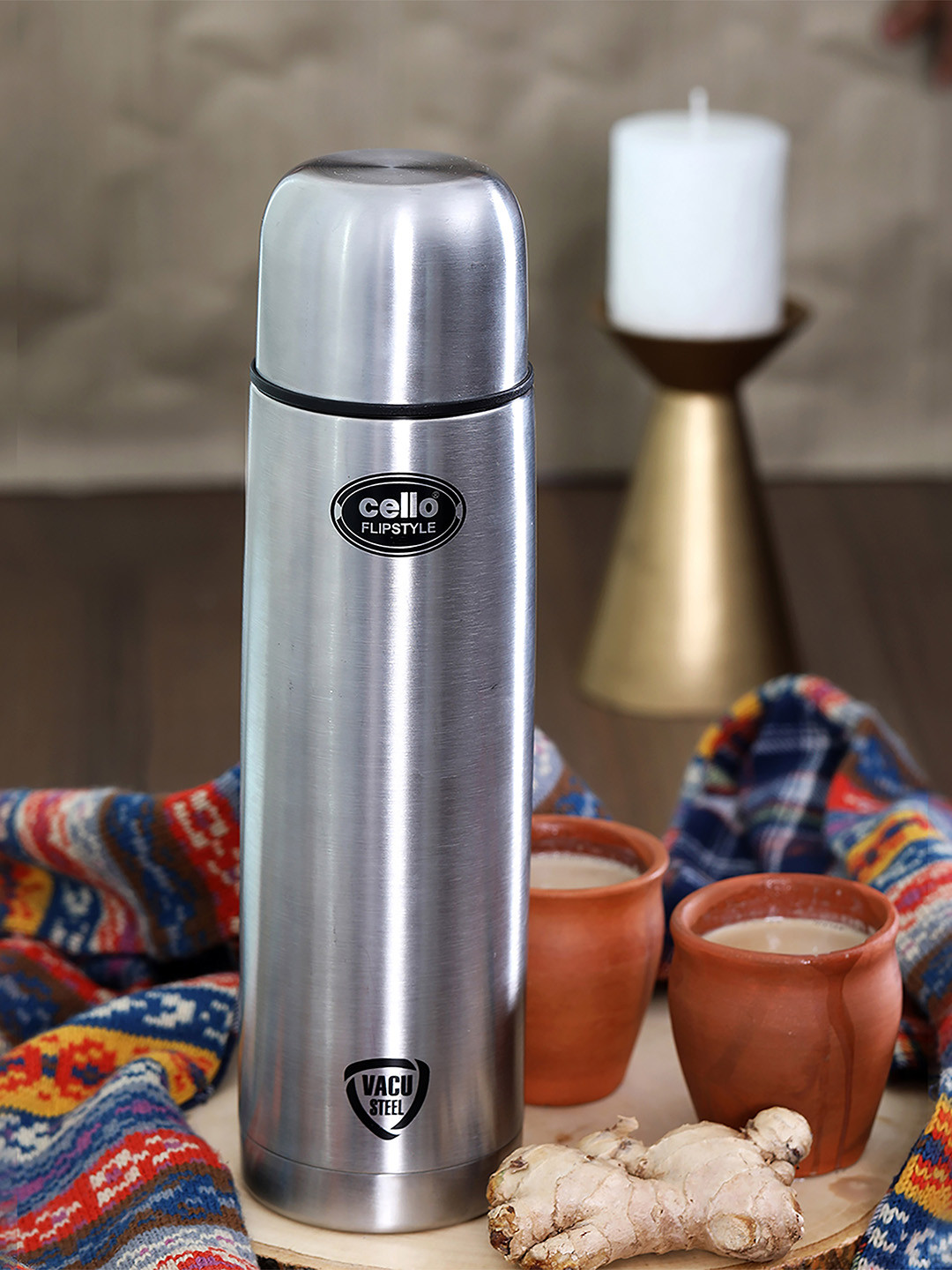 Cello Silver-Toned Solid Flip Style Stainless Steel Hot or Cold Water Bottle with Thermal Jacket 750 ml