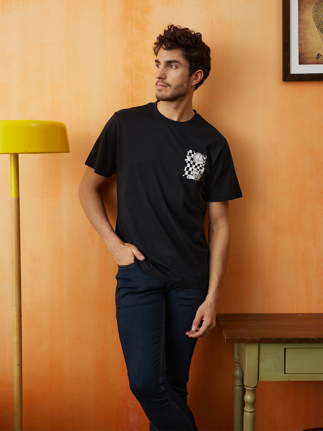 Celio Men Black Garfield Printed Short Sleeves Round Neck Cotton T-shirt