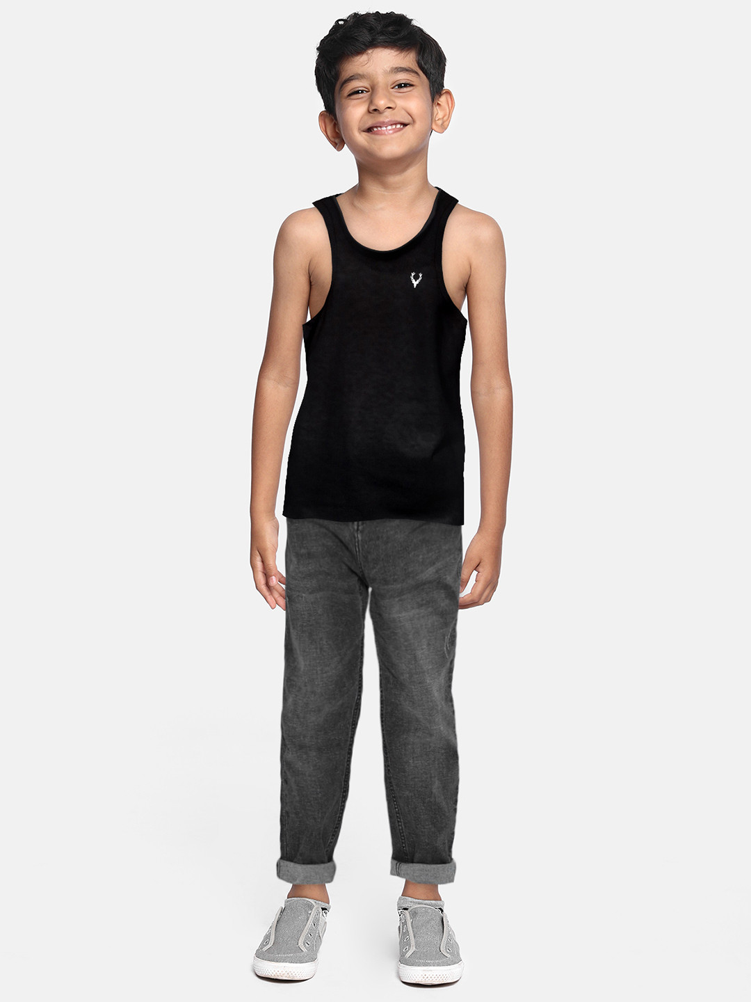 Allen Solly Junior Boys Black Solid T-shirt