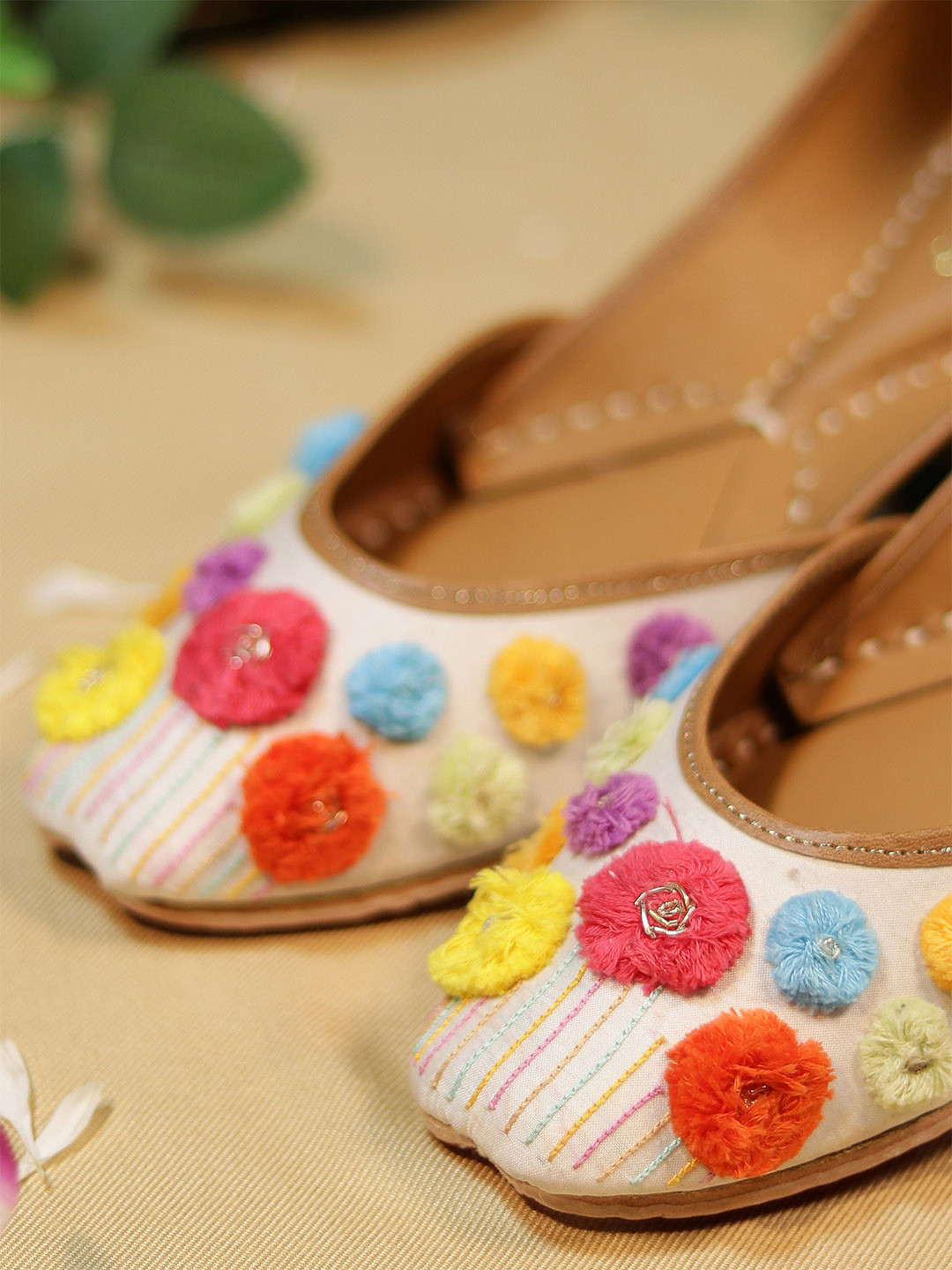 GLAM STORY Women White Leather Embellished Mojaris Flats