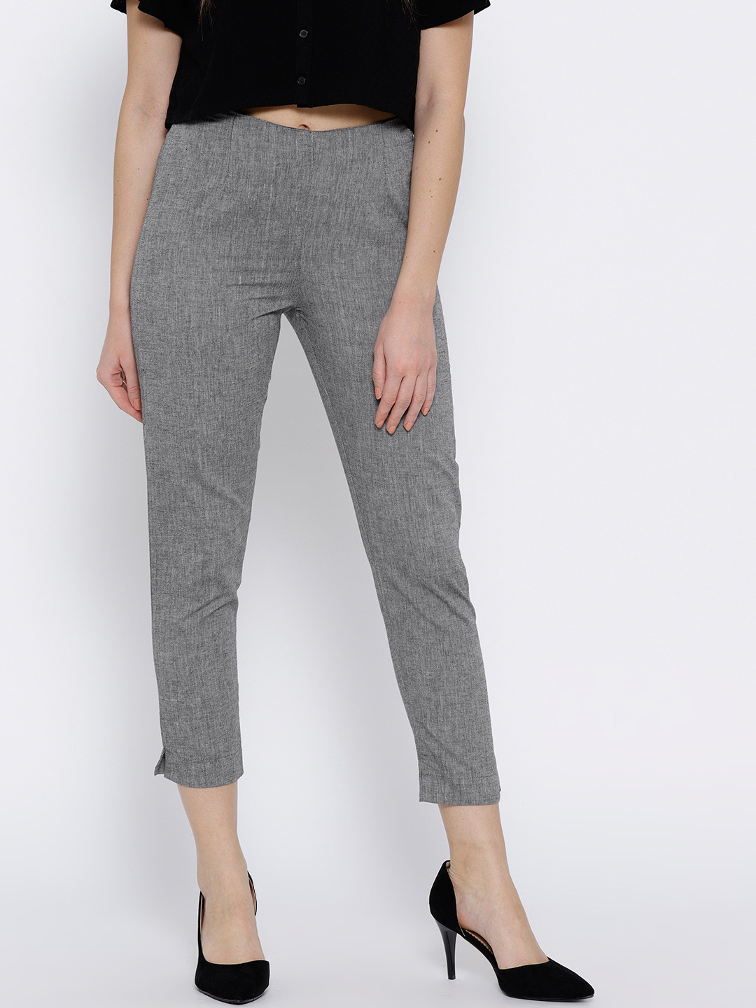 Buy AURELIA Women Grey Solid Cropped 