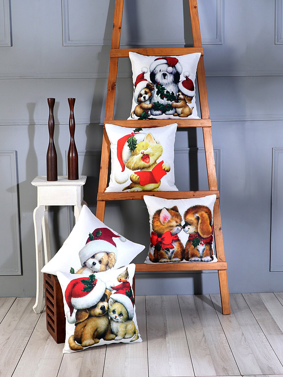 SOKNACK Christmas White Graphic Polyester Anti-Wrinkle 5 Pcs Cushion Covers -16x16In