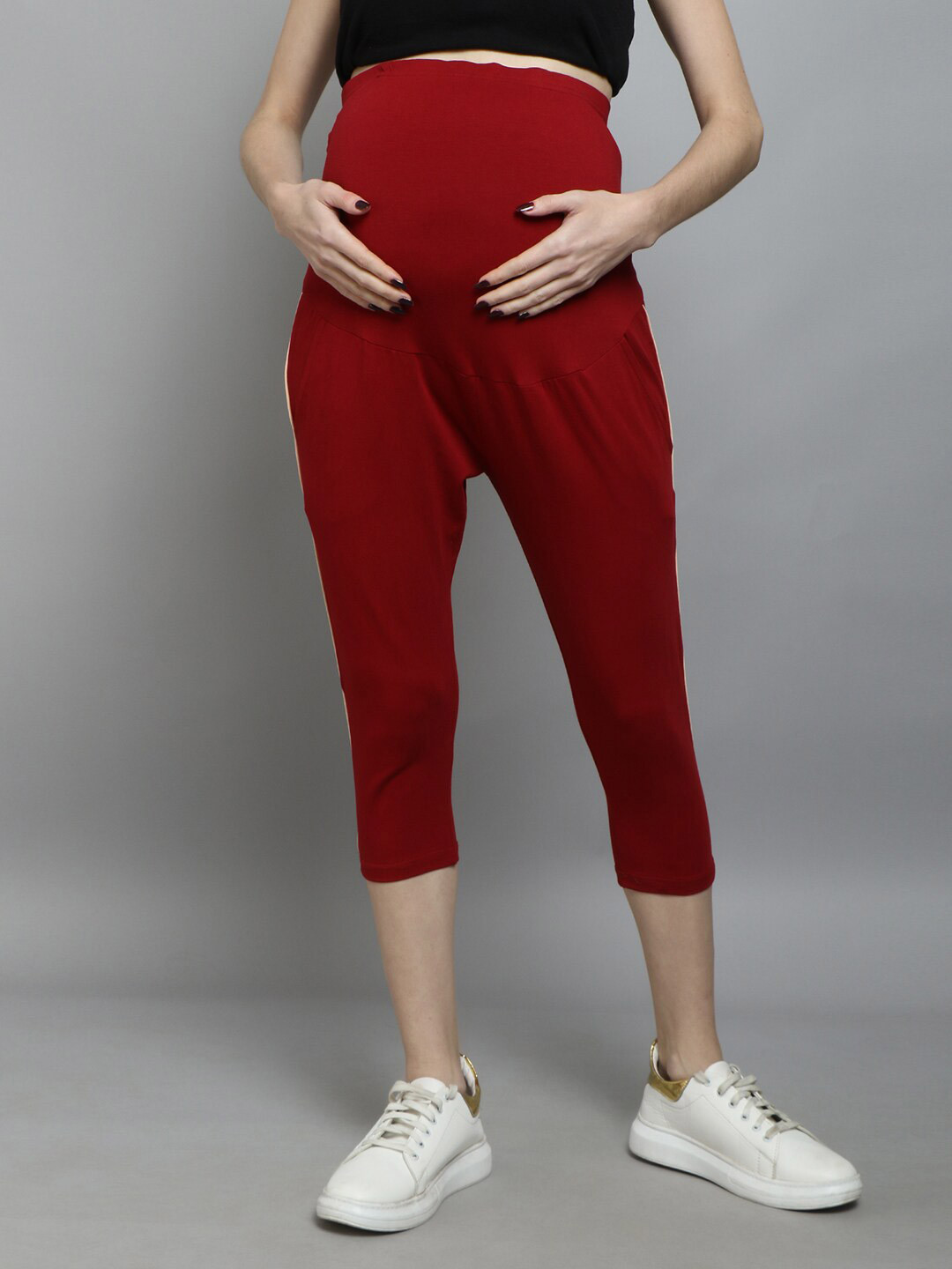 SillyBoom Women Maroon Maternity Capris