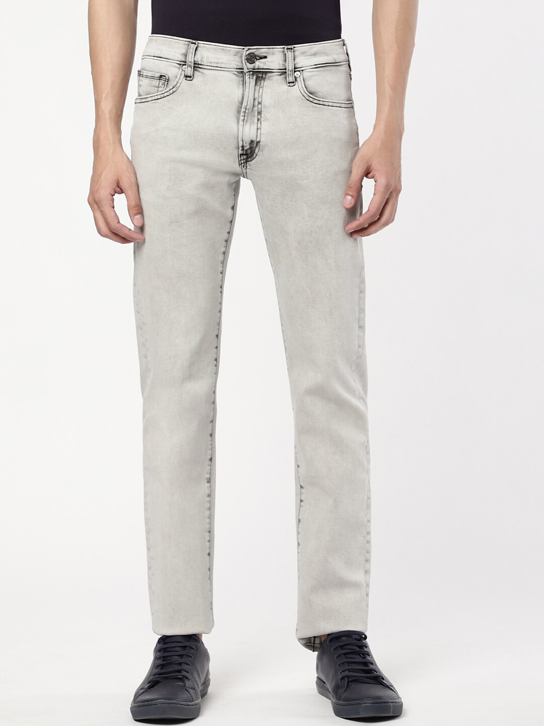 EVERBLUE Men Stretchable Comfort Slim Light Fade Midrise Jeans