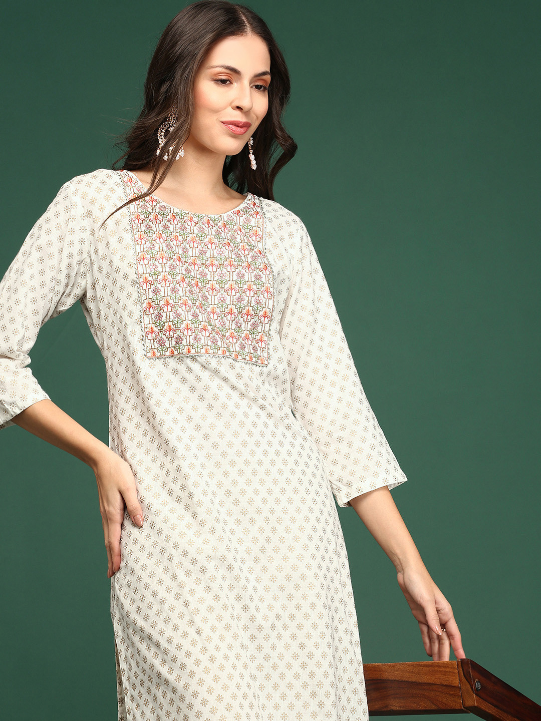 SHOWOFF Floral Embroidered Floral Cotton Kurta