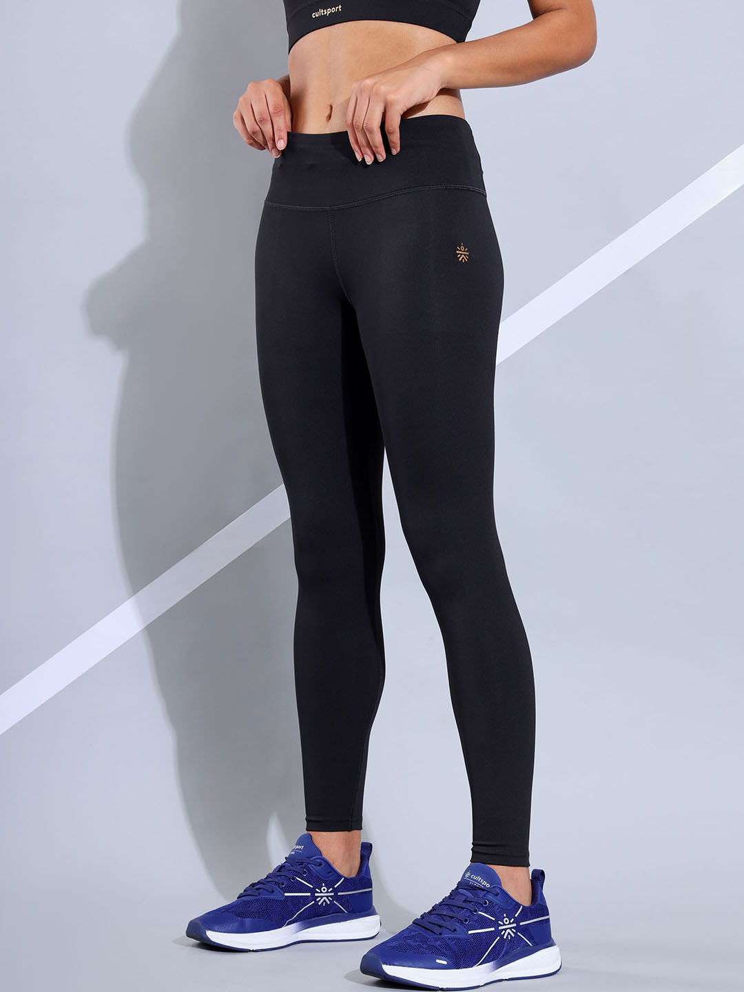 CULT Women Black Absolute Fit Sports Tights