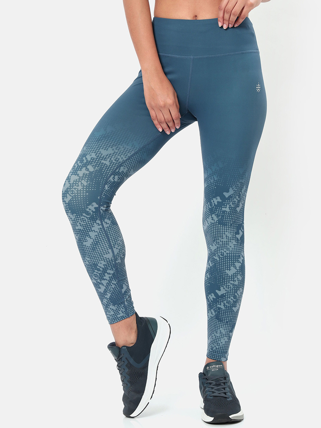 CULT Women Typography Print Absolute Fit Tights