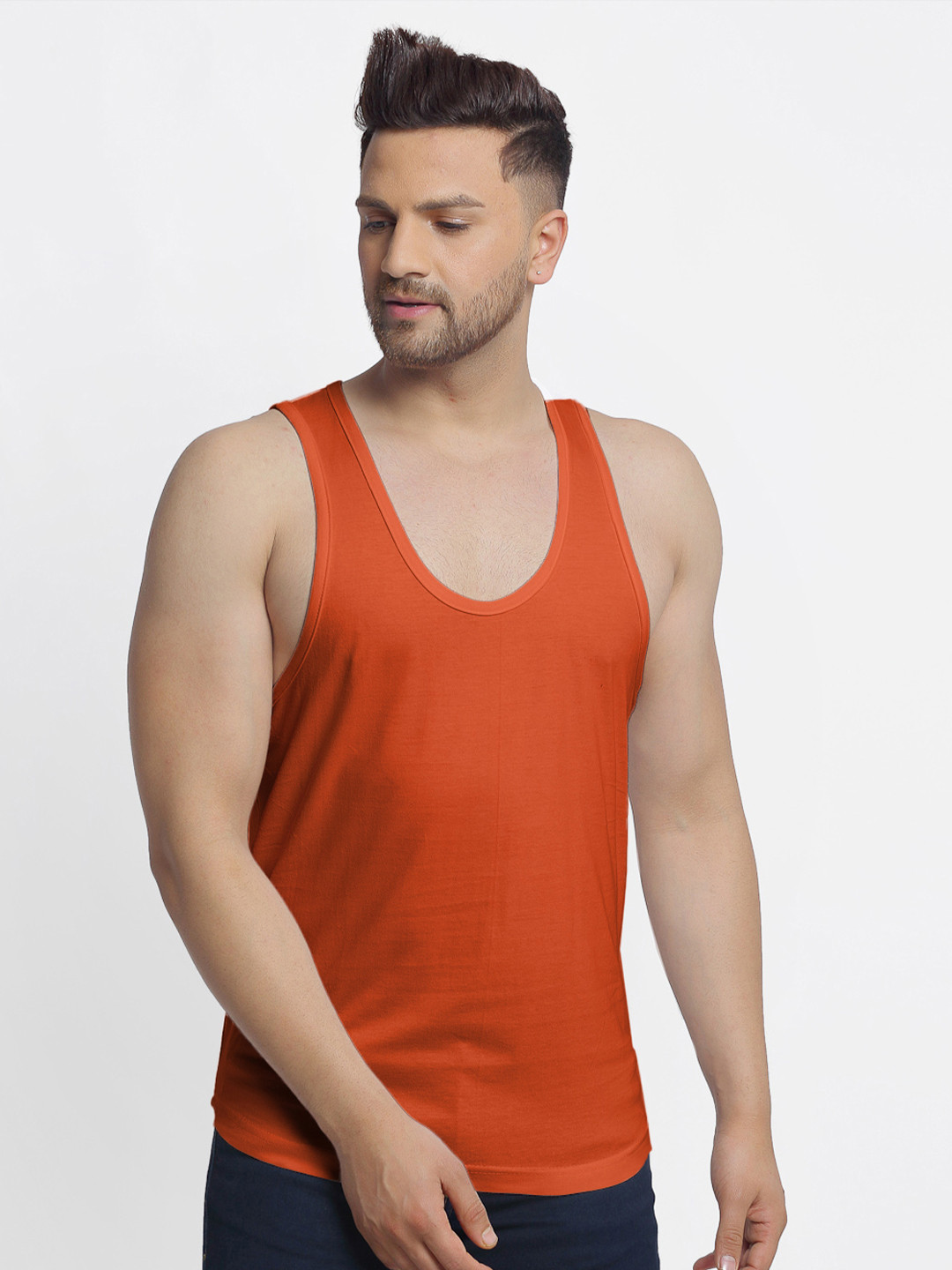 Friskers Men Rust Solid 180GSM Innerwear Vest