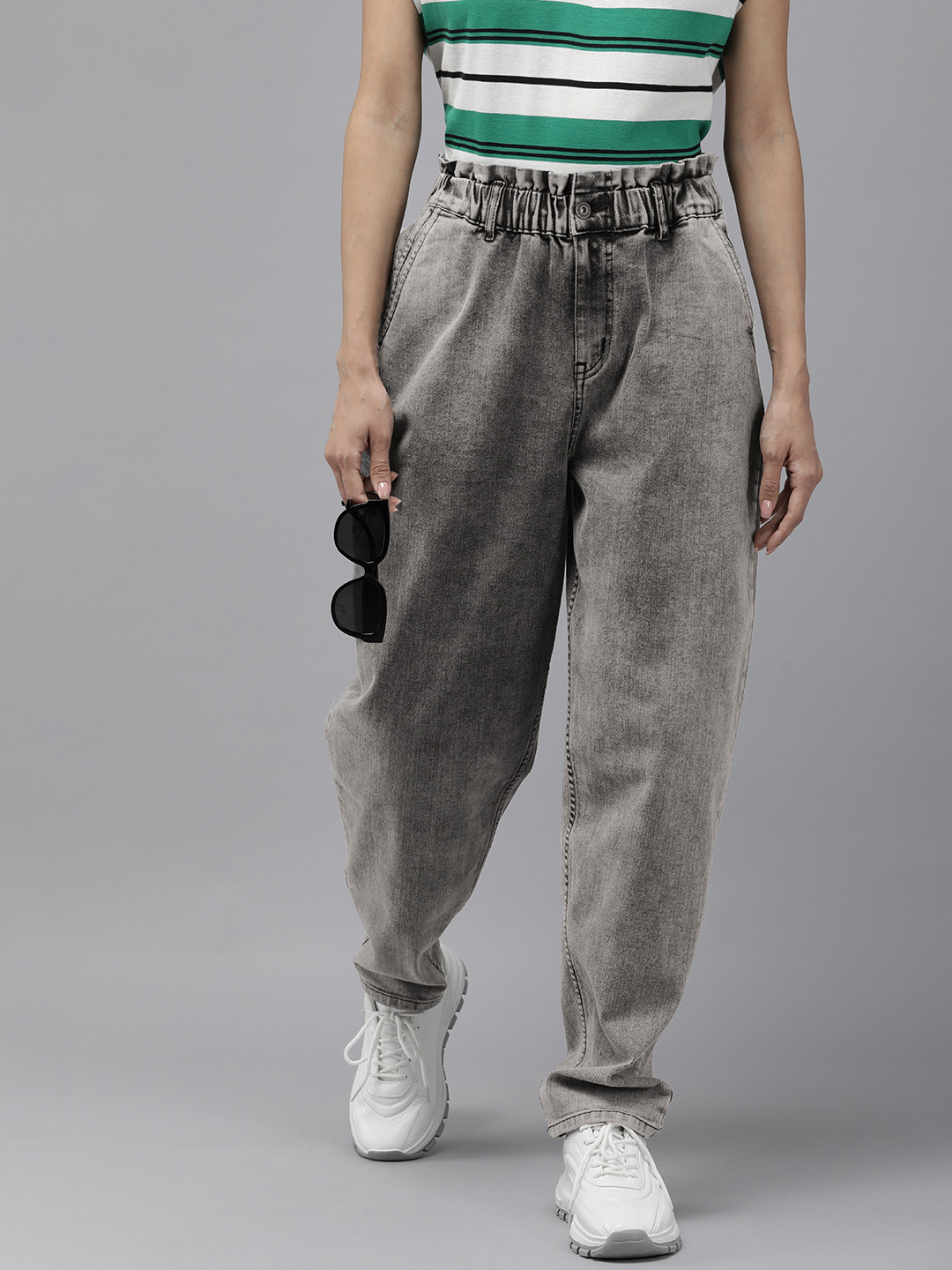 The Roadster Life Co. Women Slouchy Fit High-Rise Paperbag Waist Stretchable Jeans