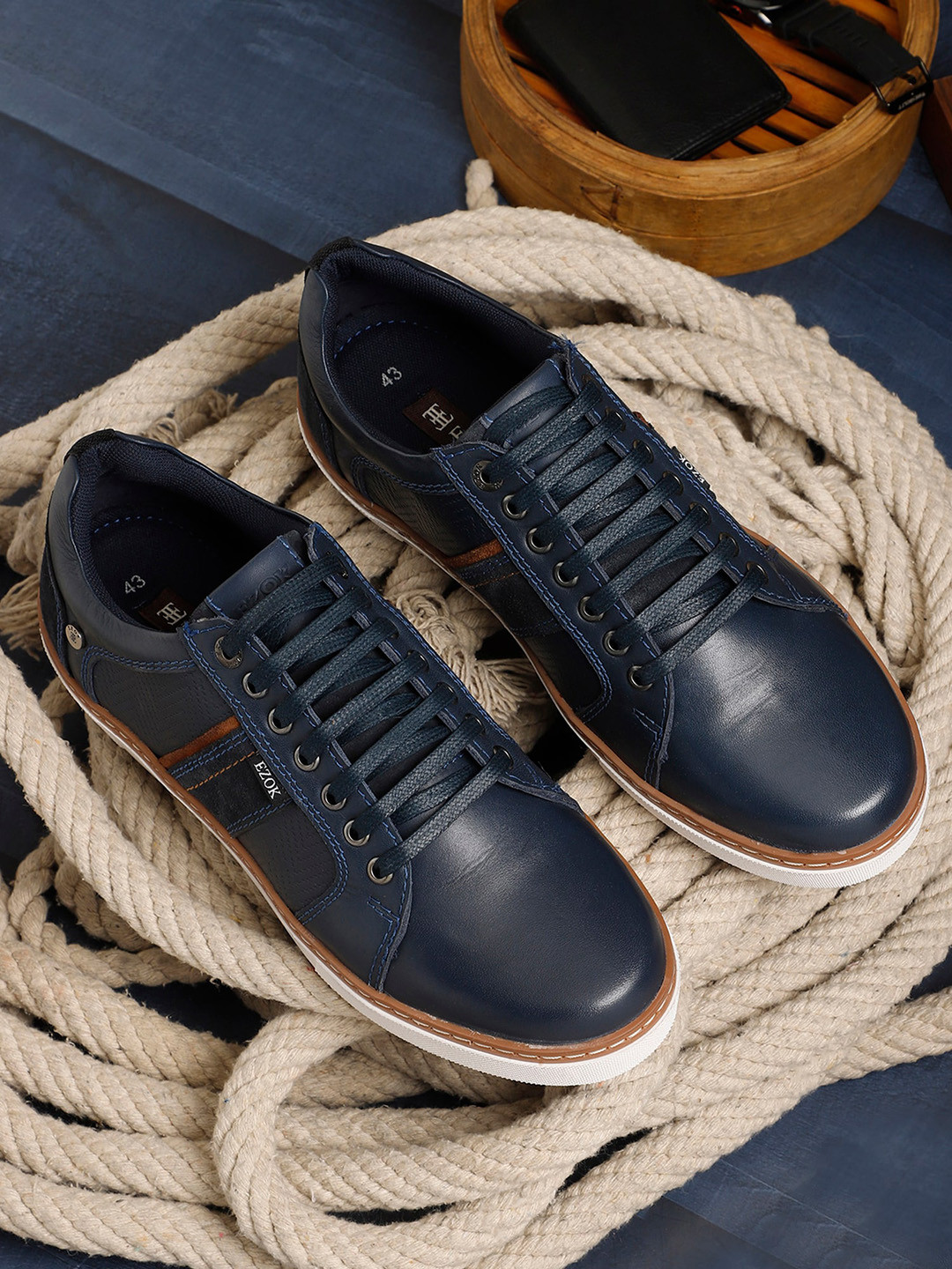 EZOK Men Blue Leather Sneakers