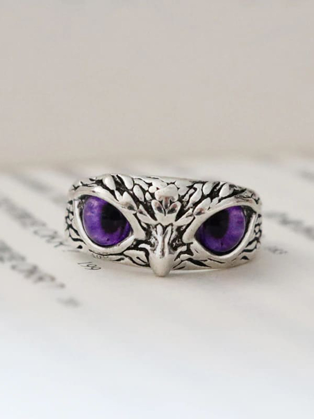 Fashion Frill Silver-Plated & Purple Temperature Degree Display Changing Finger Ring