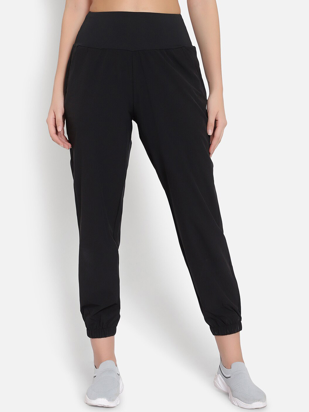 Anta Women Black Solid Track Pant