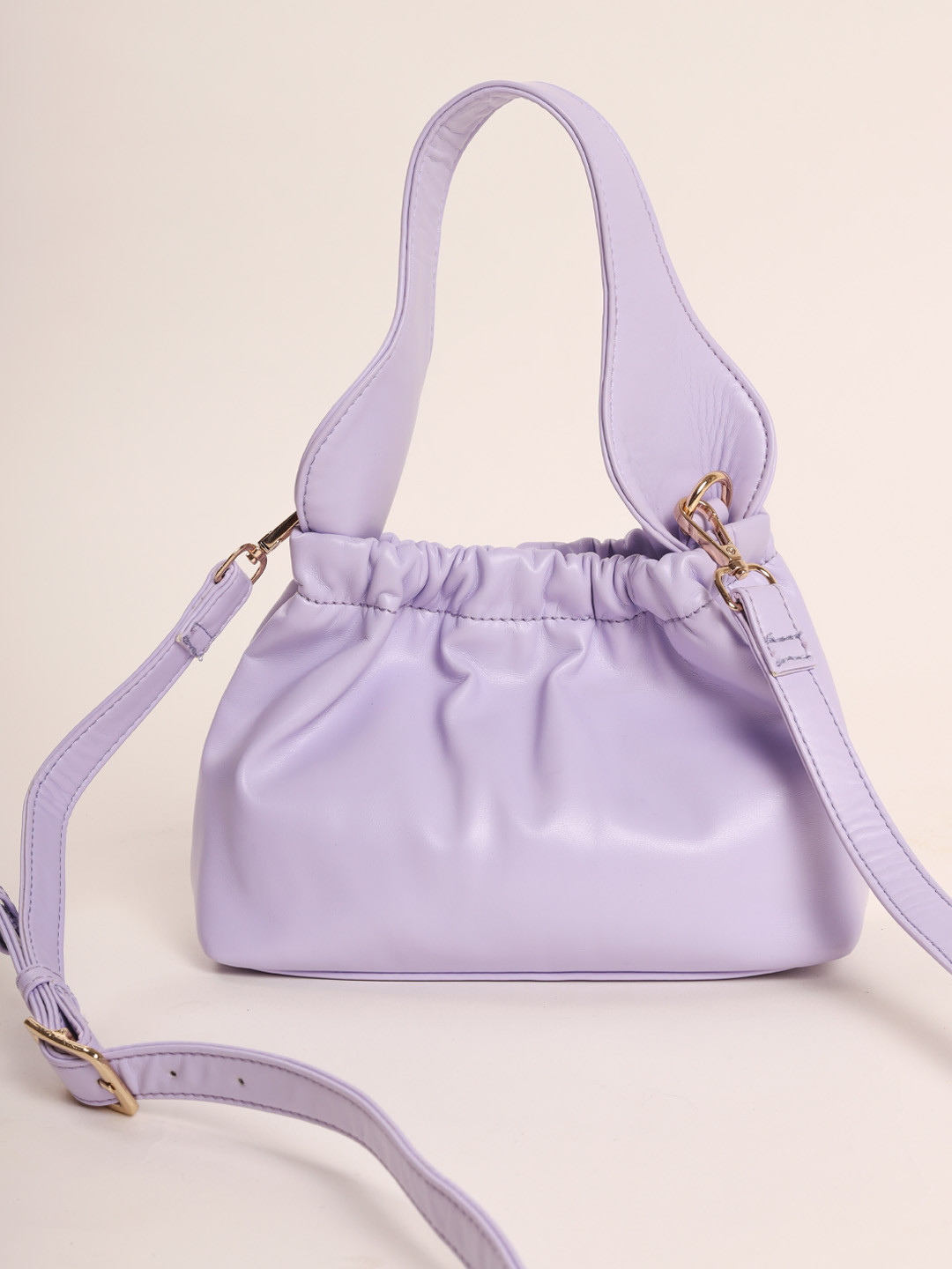 FERROCCIO Women Lavender Bucket Sling Bag