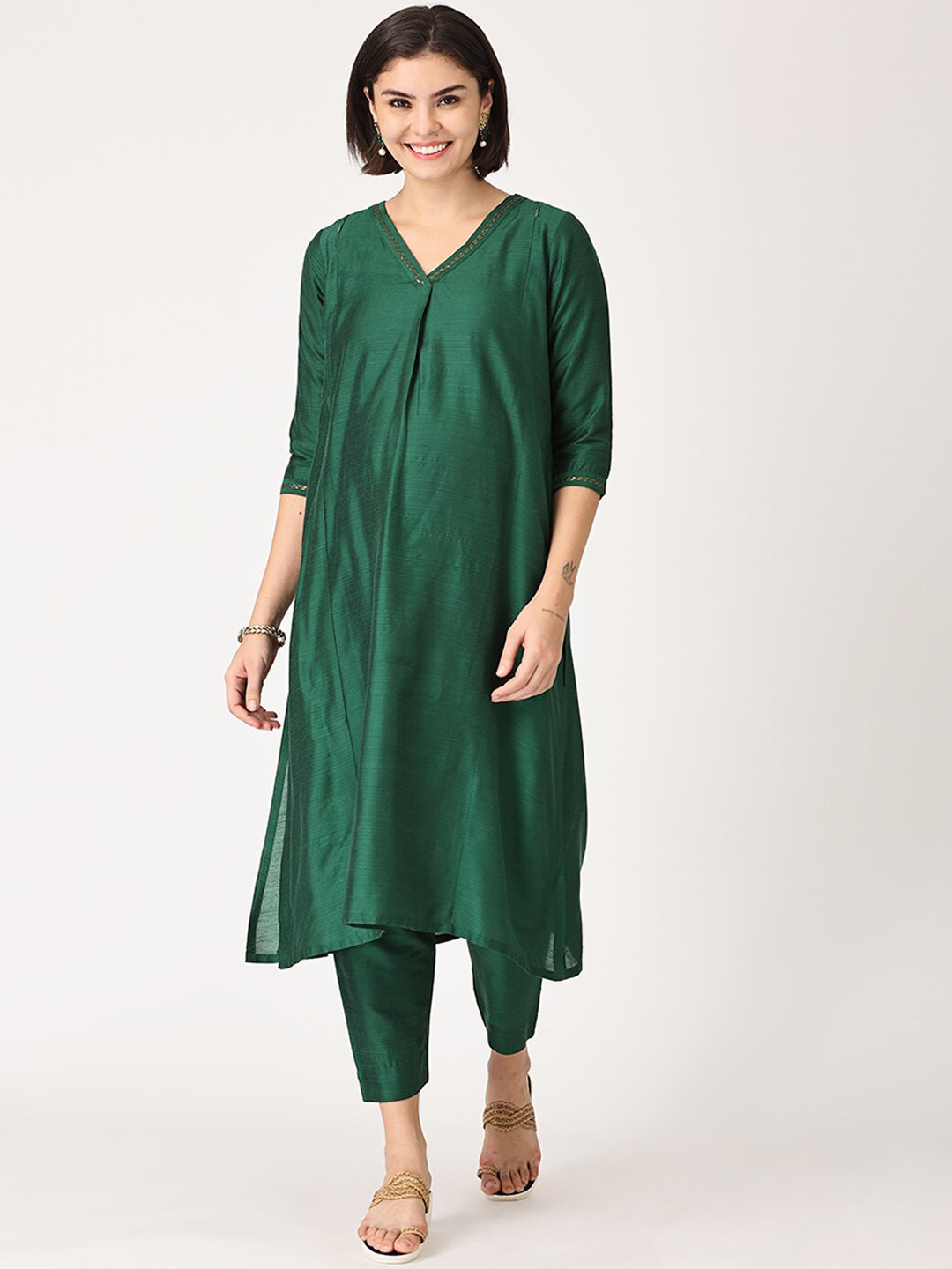 The Mom Store Women Green Raw Silk Maternity Kurta with Trousers