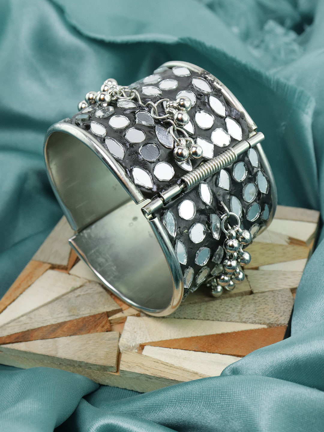 Krelin Women Silver-Toned & Black Mirror Cuff Bracelet