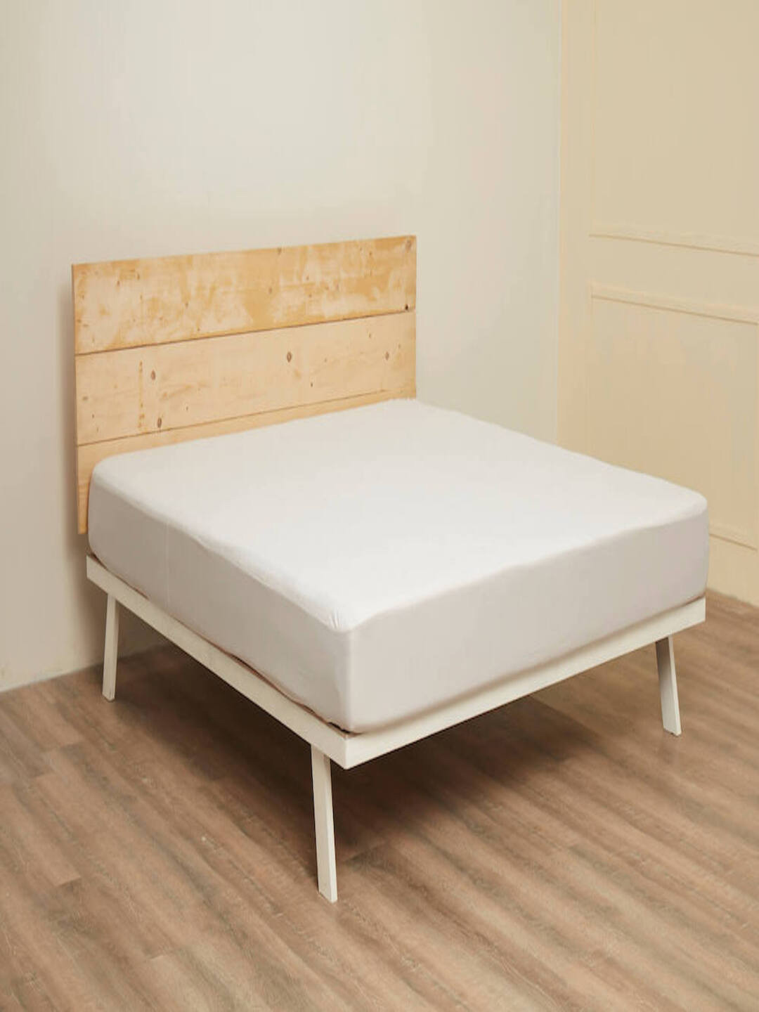 wakefit White Waterproof Queen Size Terry Cotton Mattress Protector
