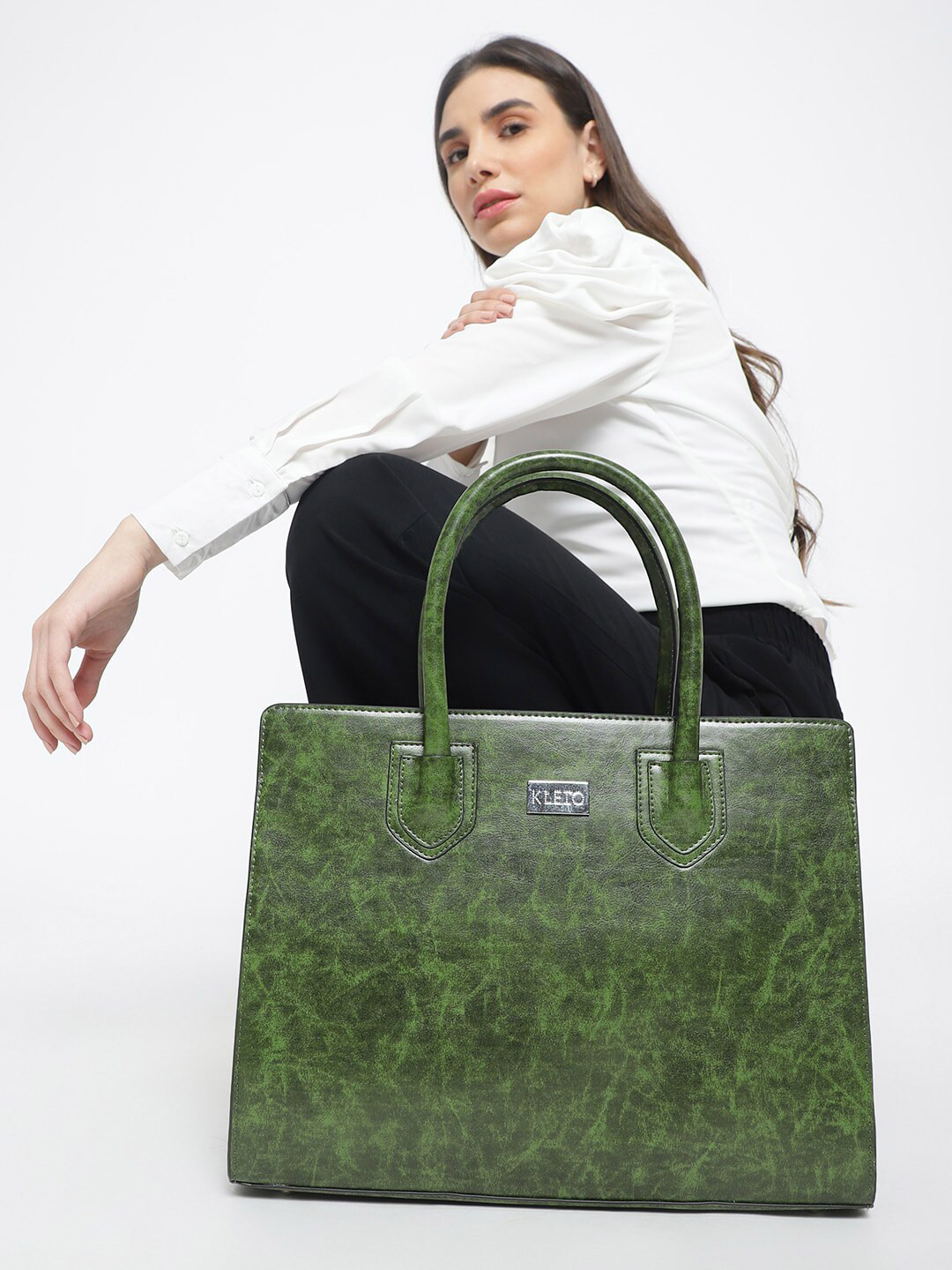 KLEIO Women Printed Handheld Laptop Bag