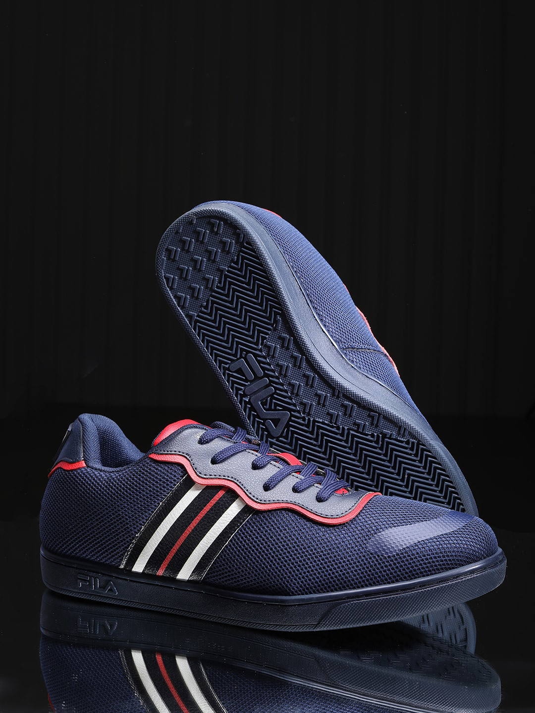 FILA Men Blue Textured Sneakers