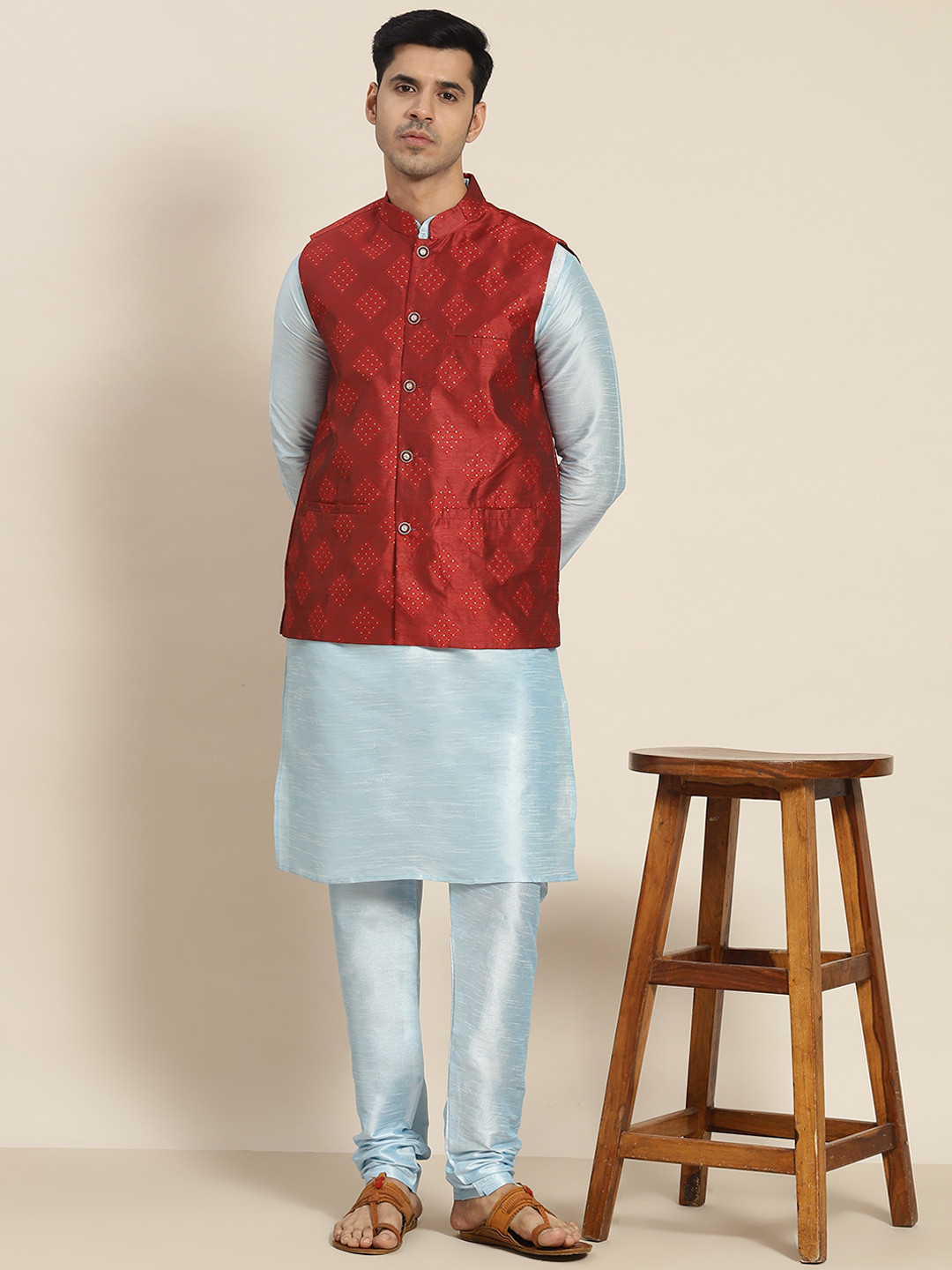 SOJANYA Men Blue Kurta with Churidar with Nehru Jacket