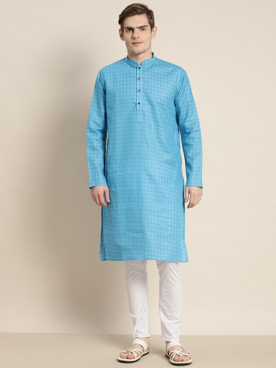 SOJANYA Men Solid Kurta with Churidar