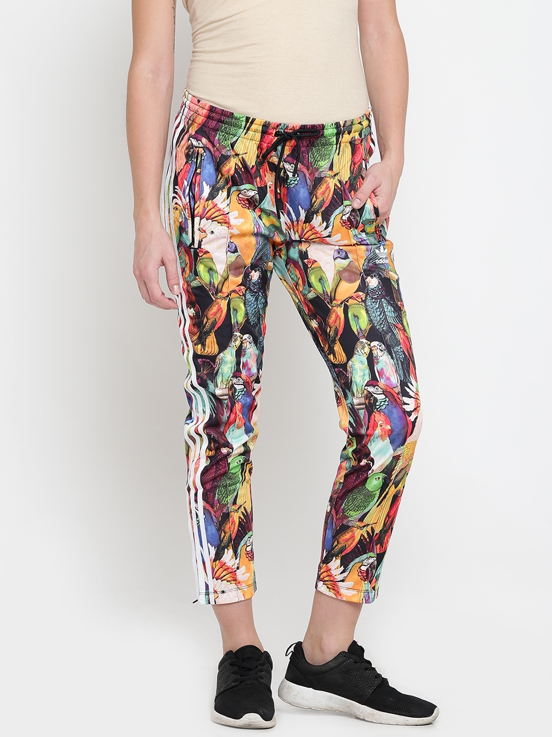 demandante Cadena Humildad Buy ADIDAS Originals Multicoloured PASSAREDO Printed Track Pants - Track  Pants for Women 2083152 | Myntra