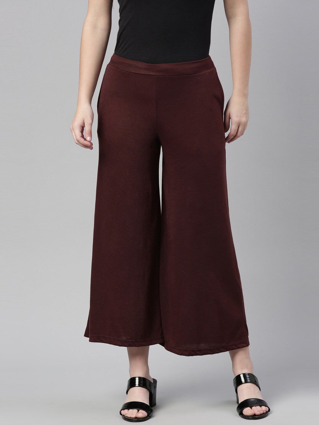 Souchii Women Brown Knitted Palazzos