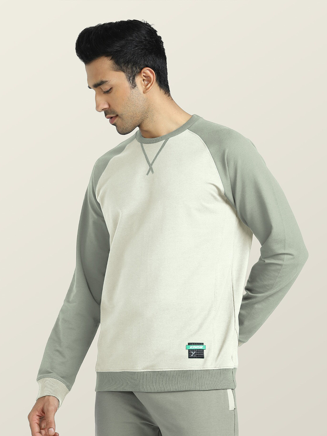 XYXX Men Off White Colourblocked Quest French Terry Cotton-Blend Sweatshirt