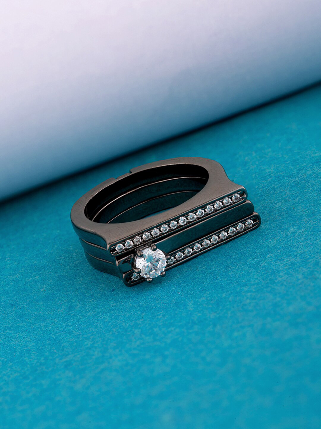 Voylla Women Rhodium-Plated Black Finger Ring