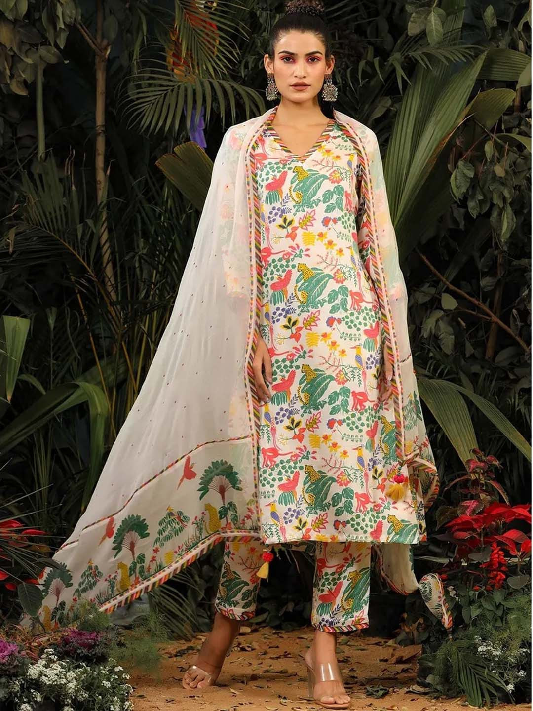 Baise Gaba Women White & Green Abstract Printed Kurta