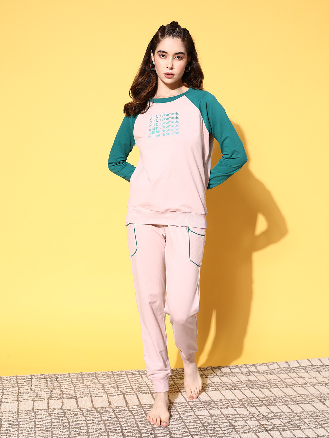 ANWAIND Peach & Green Typography Printed Pure Cotton Top With Joggers