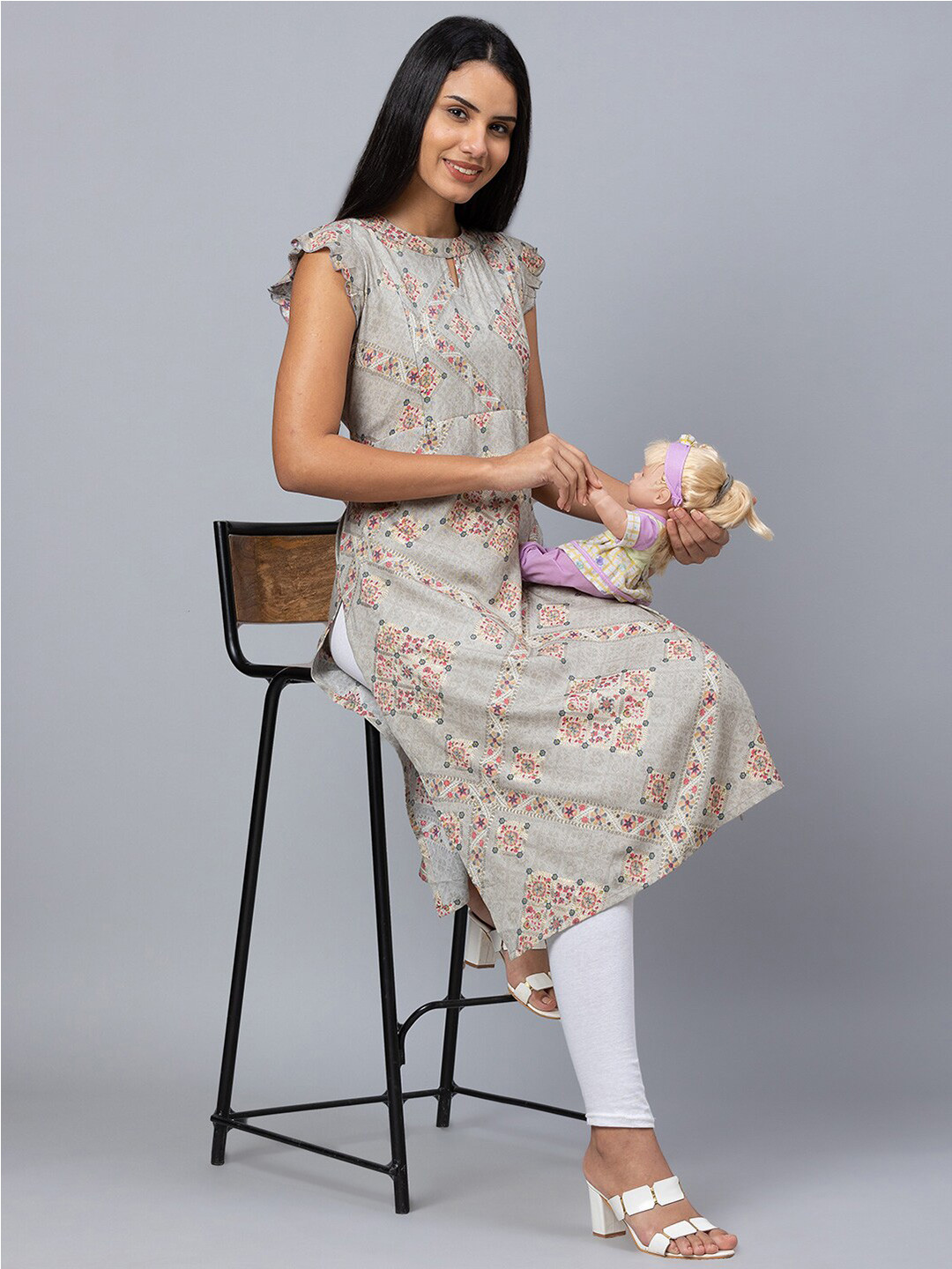 AV2 Grey Ethnic Motifs Printed Flared Sleeves Regular Maternity Straight Kurta