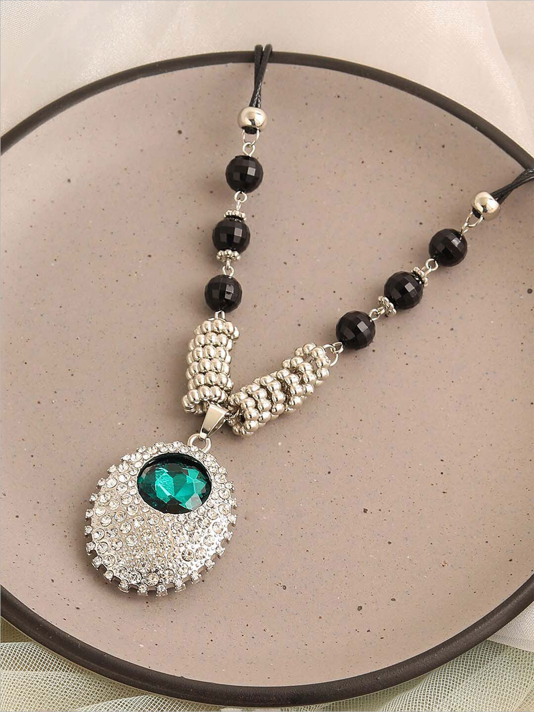 SOHI Women Silver-Plated White & Black Chain