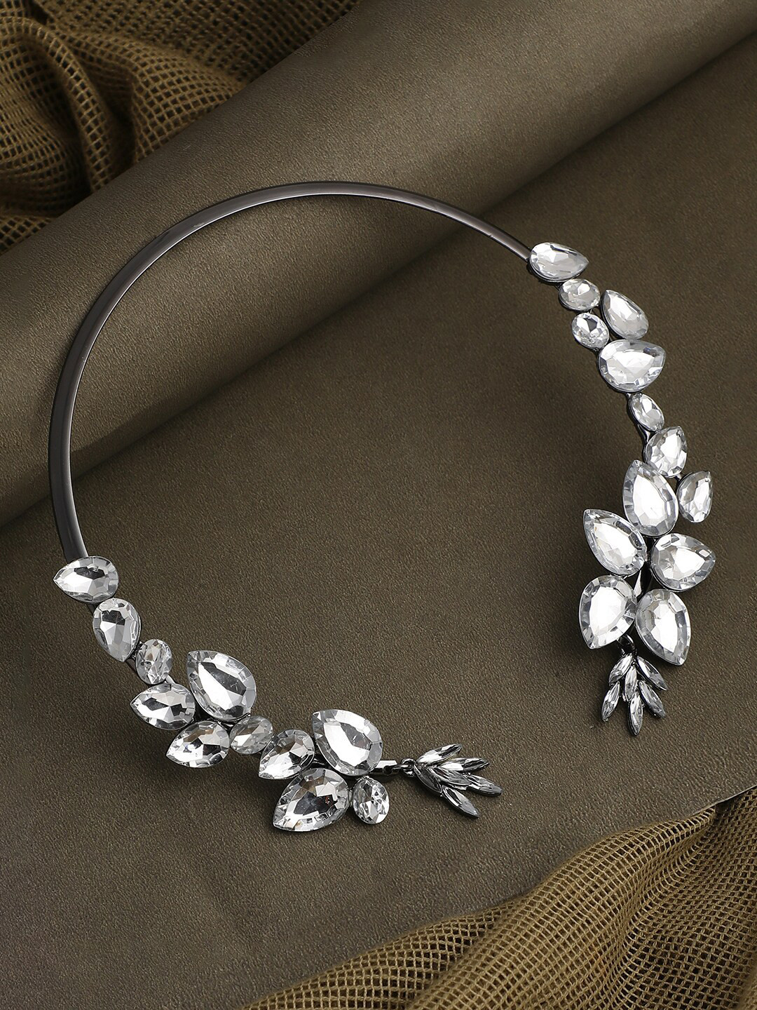 SOHI White & Grey Silver-Plated Choker Necklace