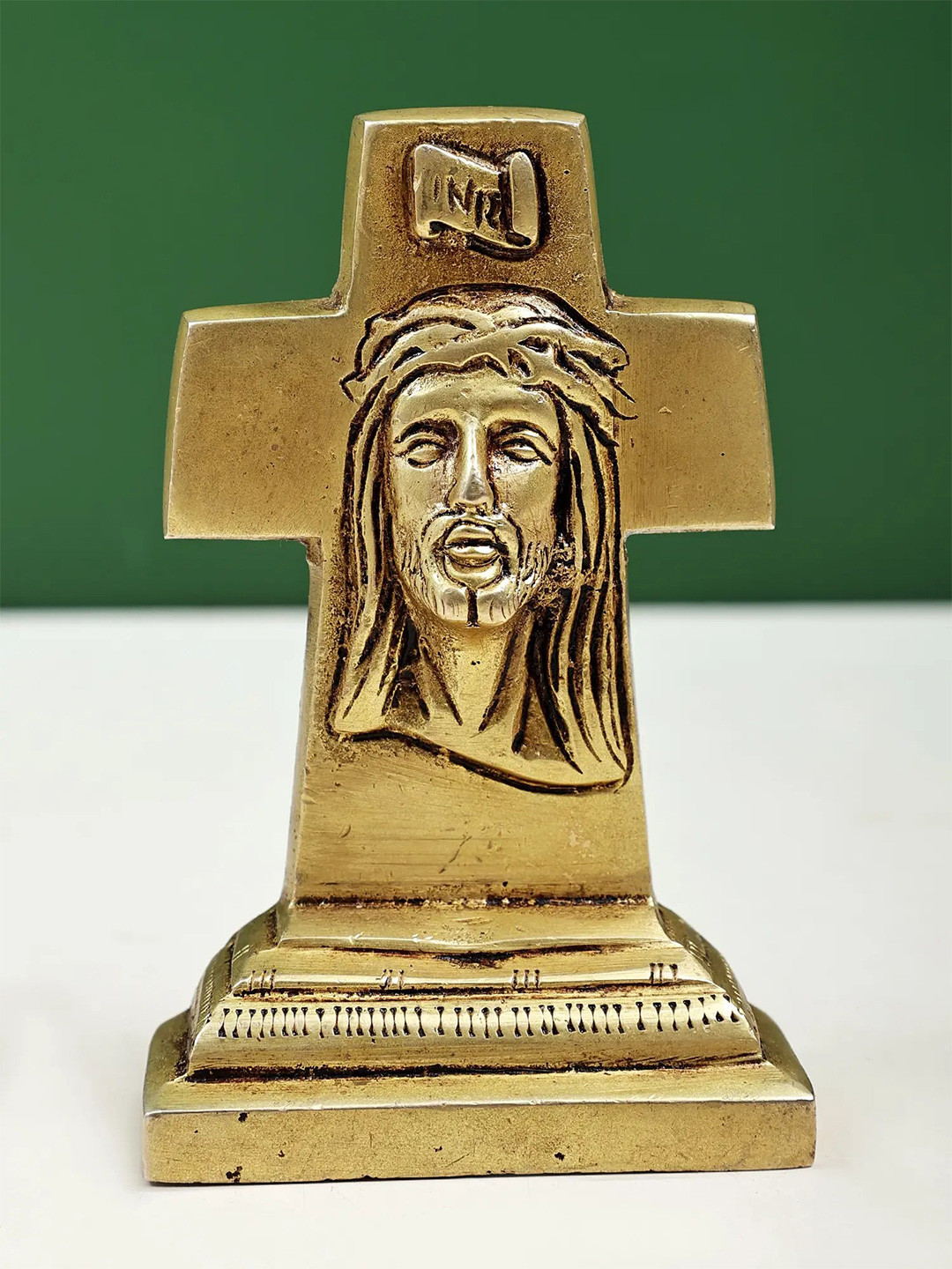 Exotic India Jesus Christ Face on Cross Showpiece