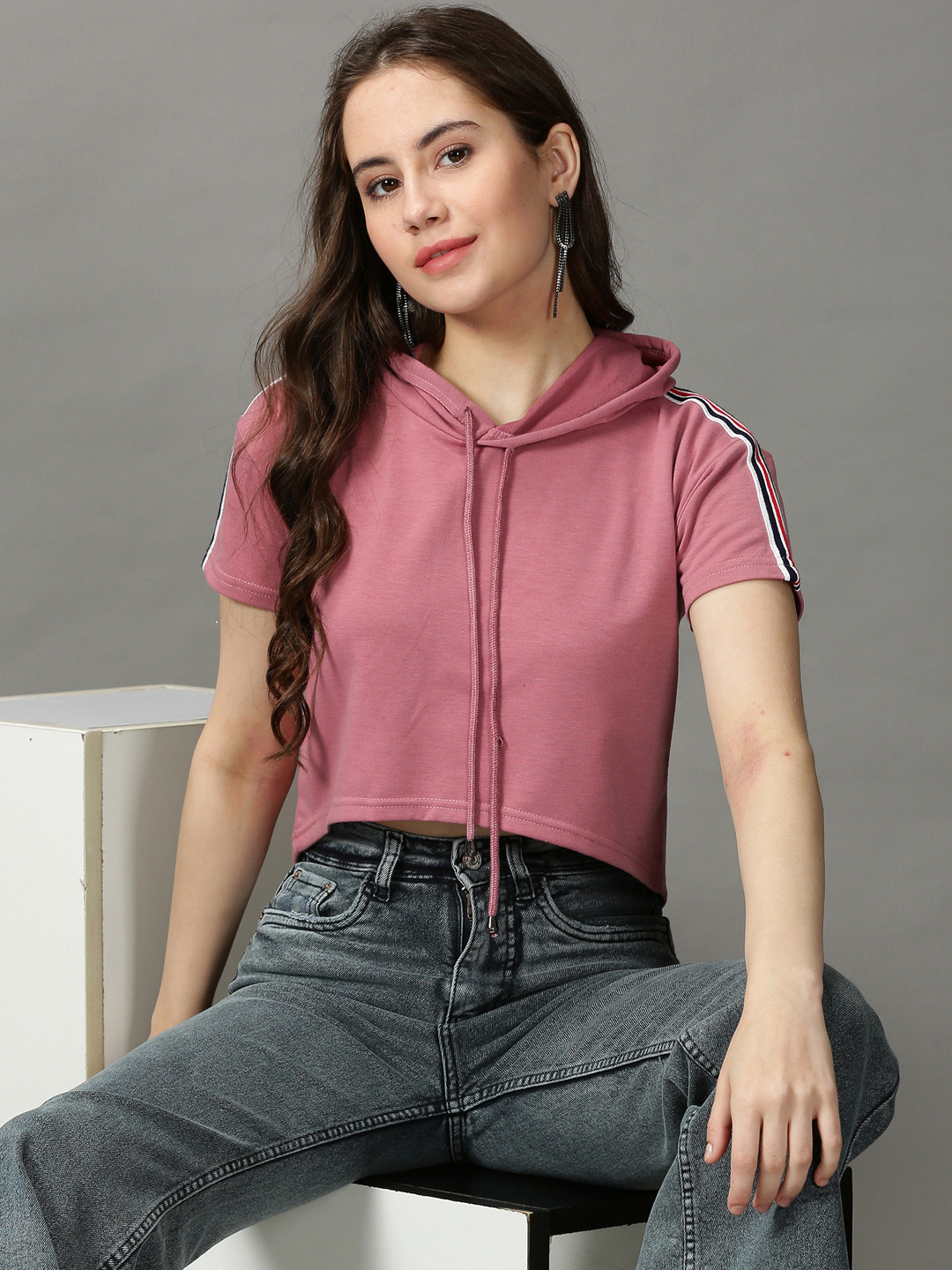 SHOWOFFFF Mauve Short Sleeves Hooded Crop Top