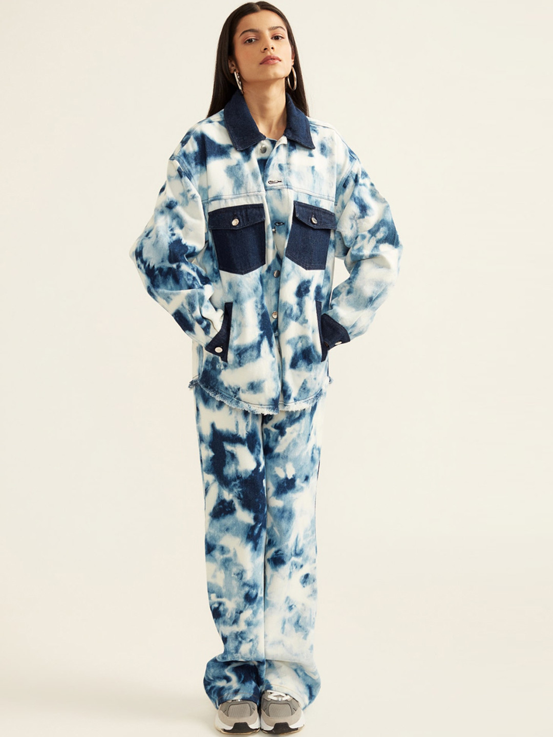 THE CLOTHING FACTORY Unisex Blue and White Tie and Dye Oversized Cotton Tailored Jacket
