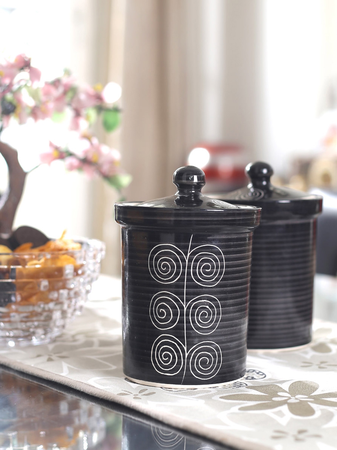 VarEesha Black Set of 2 Printed Black Spiral 6 Inch/750 ml Ceramic Storage Jars