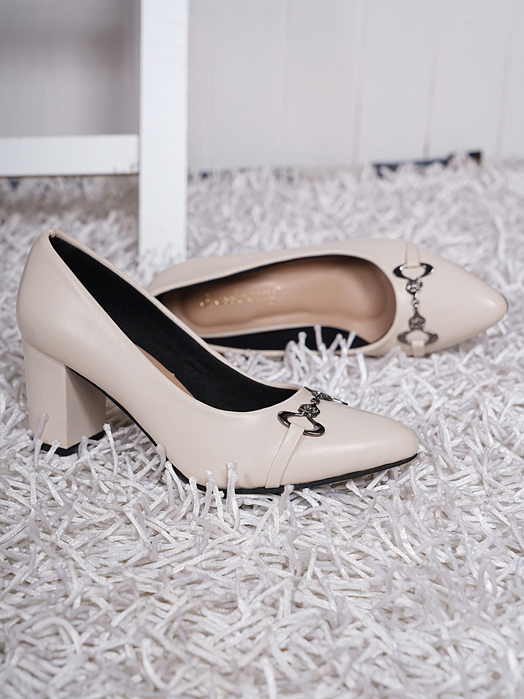 DressBerry Off White Block Pumps Heels