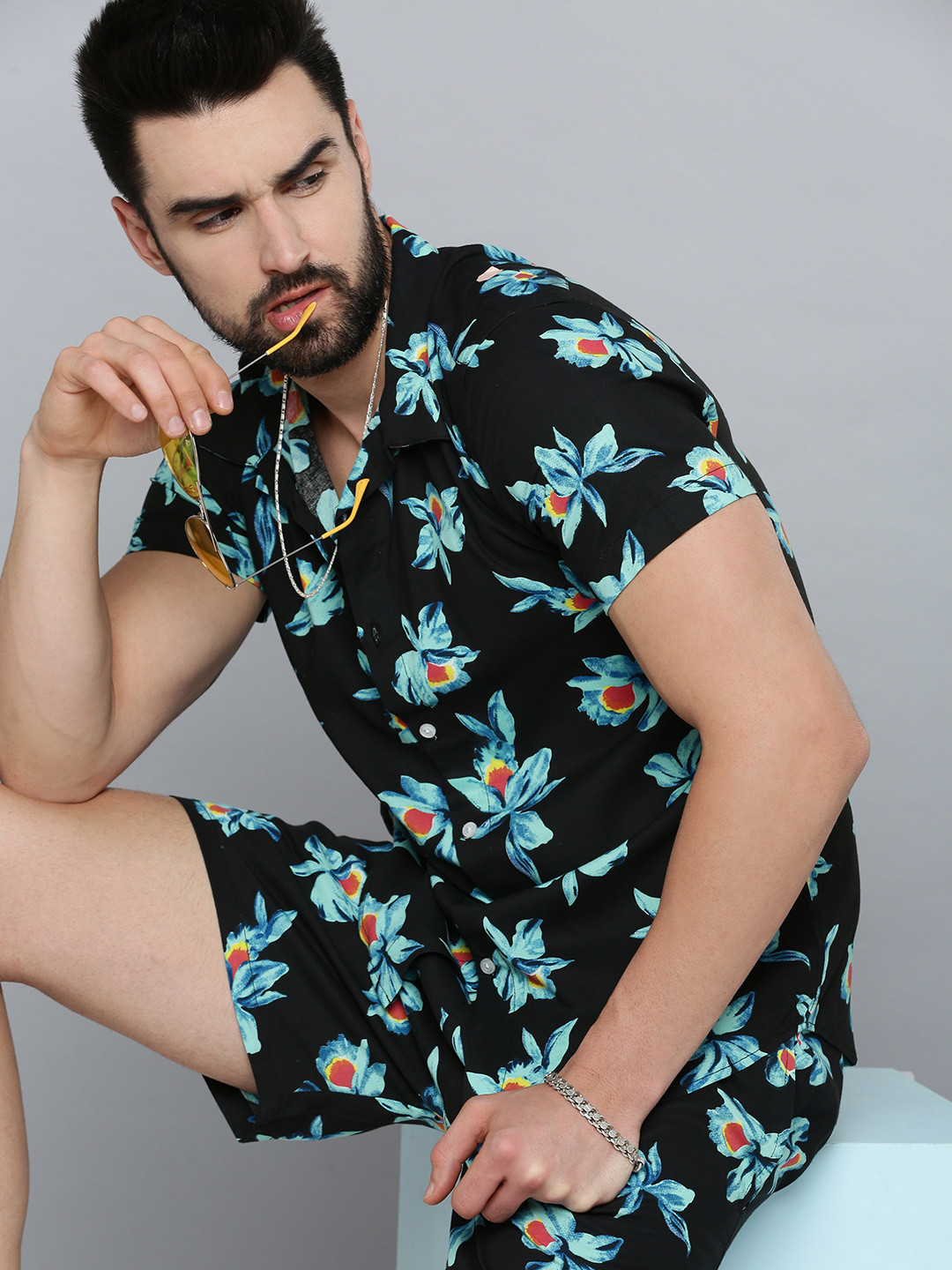 SHOWOFF Men Black & Blue Floral Printed Shirt With Shorts Co-Ords