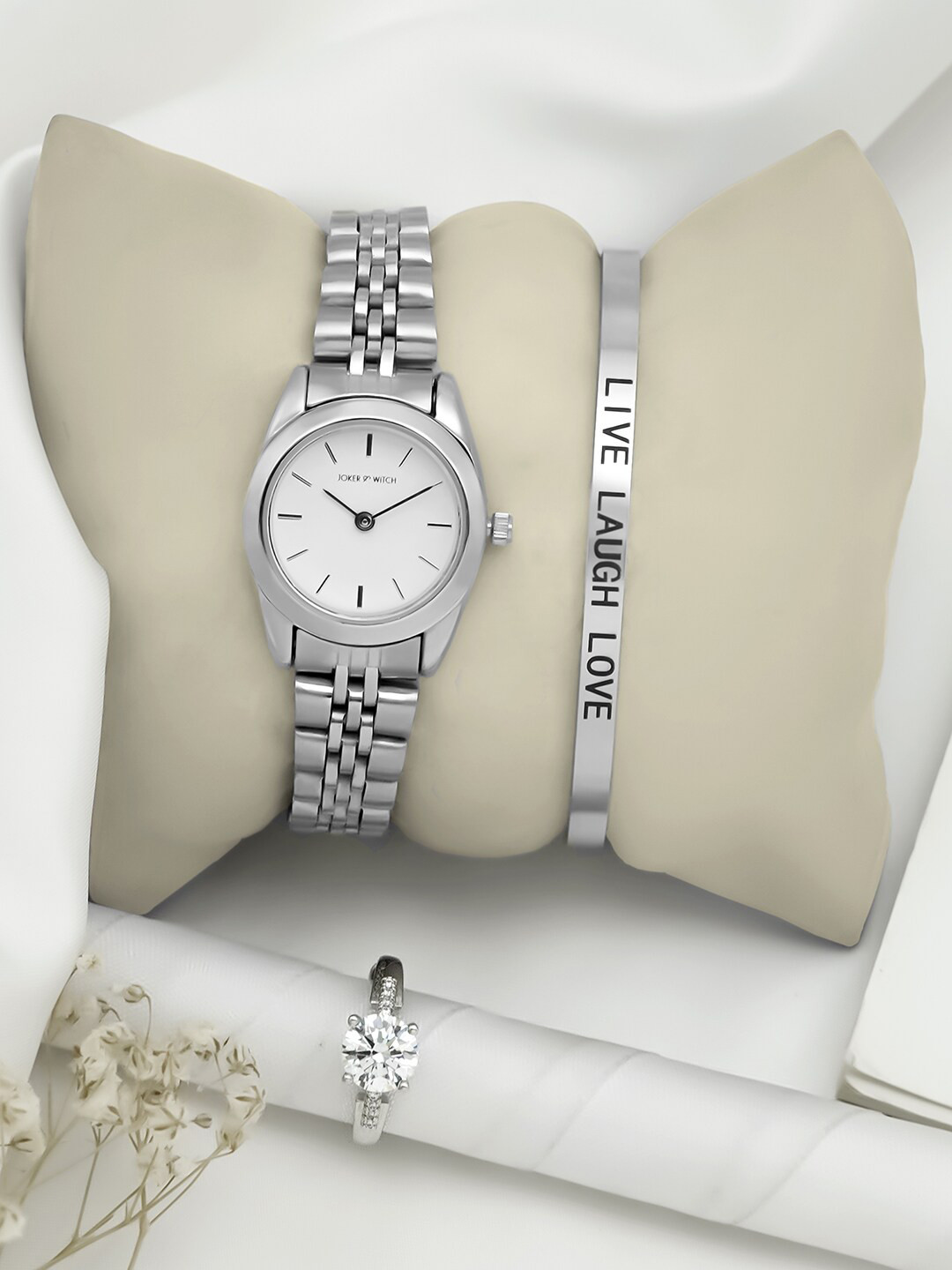 JOKER & WITCH Women Silver Toned Stainless Steel Analogue Watch With Bracelet & Ring