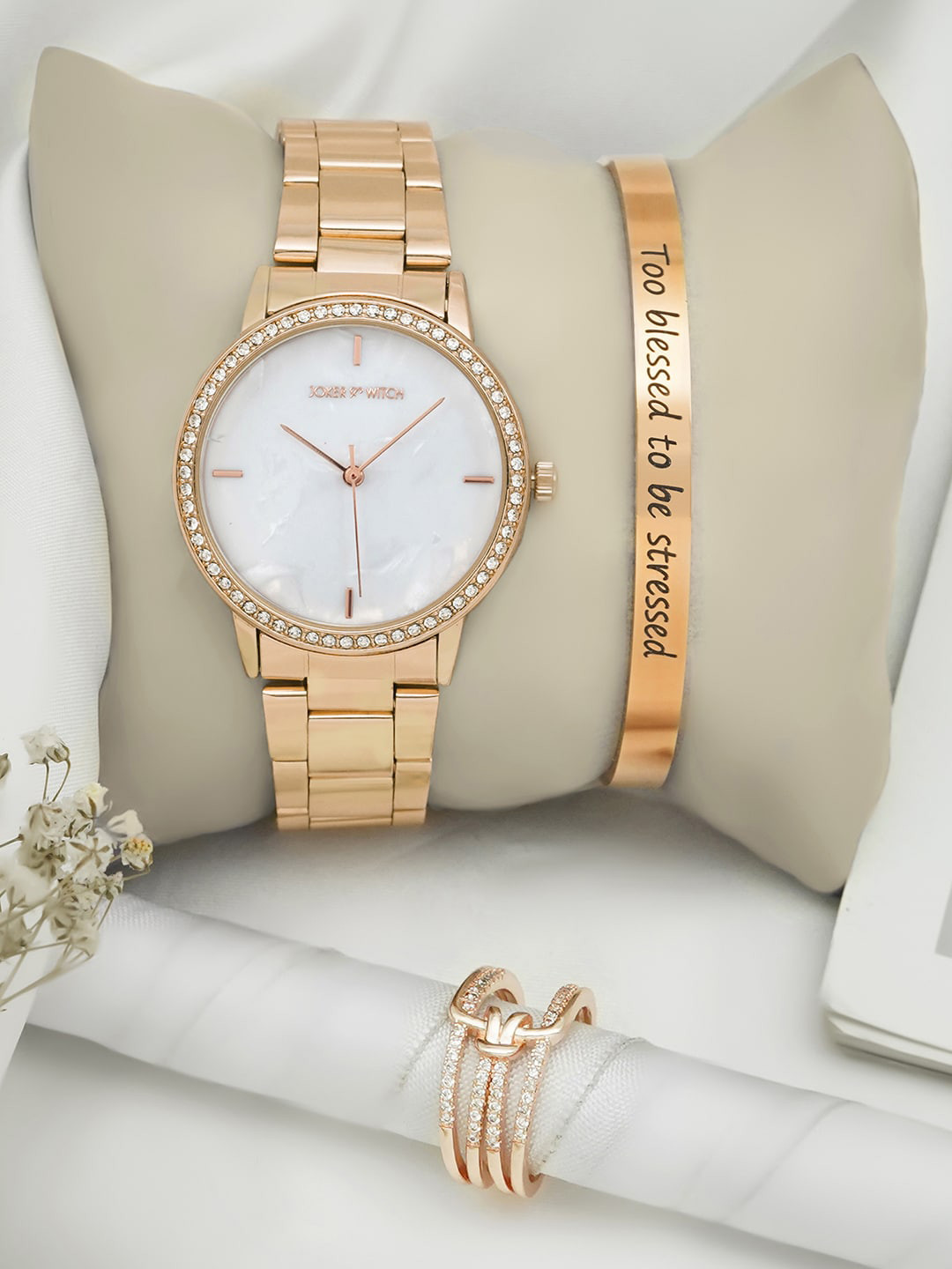 JOKER & WITCH Women Rose Gold Toned Stainless Steel Analogue Watch With Bracelet & Ring