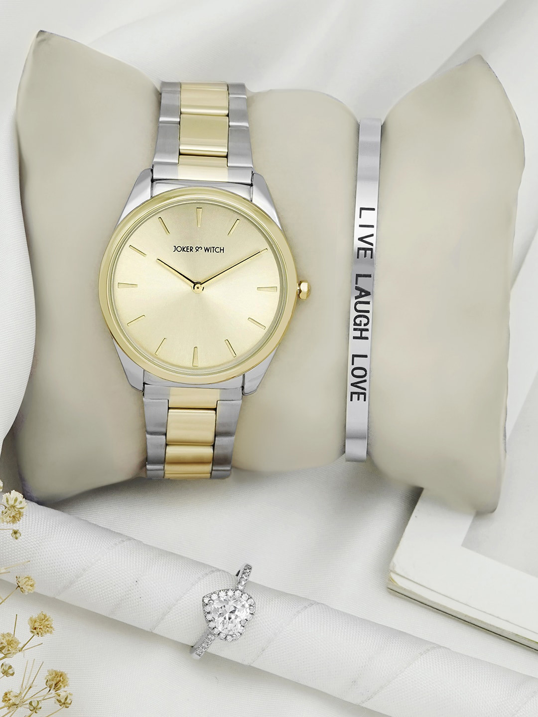 JOKER & WITCH Women Gold Toned Bracelet Style Straps Analogue Watch With Bracelet & Ring