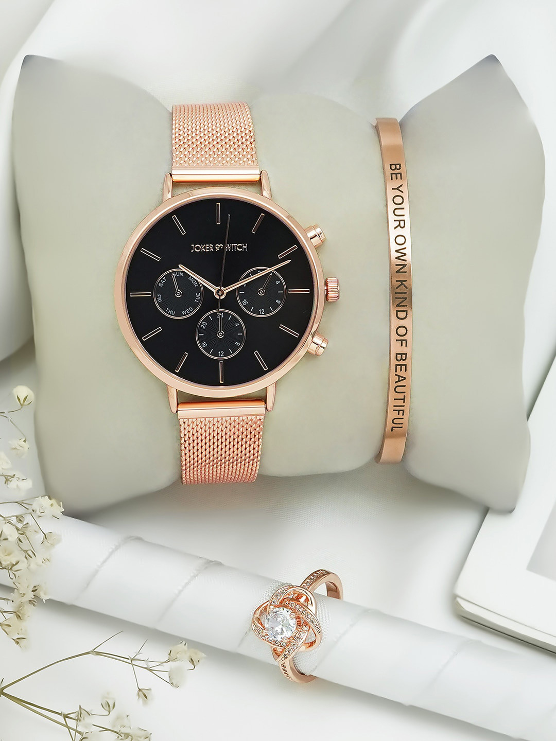 JOKER & WITCH Women Black Dial & Rose Gold Toned Analogue Watch With Bracelet & Ring- JWLT