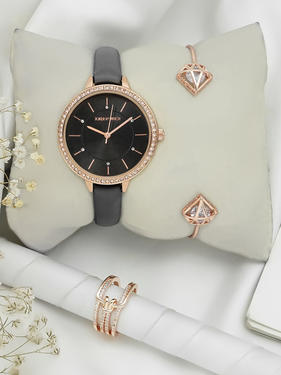 JOKER & WITCH Women Bracelet Style Straps Analogue Watch Gift Set JWLT618