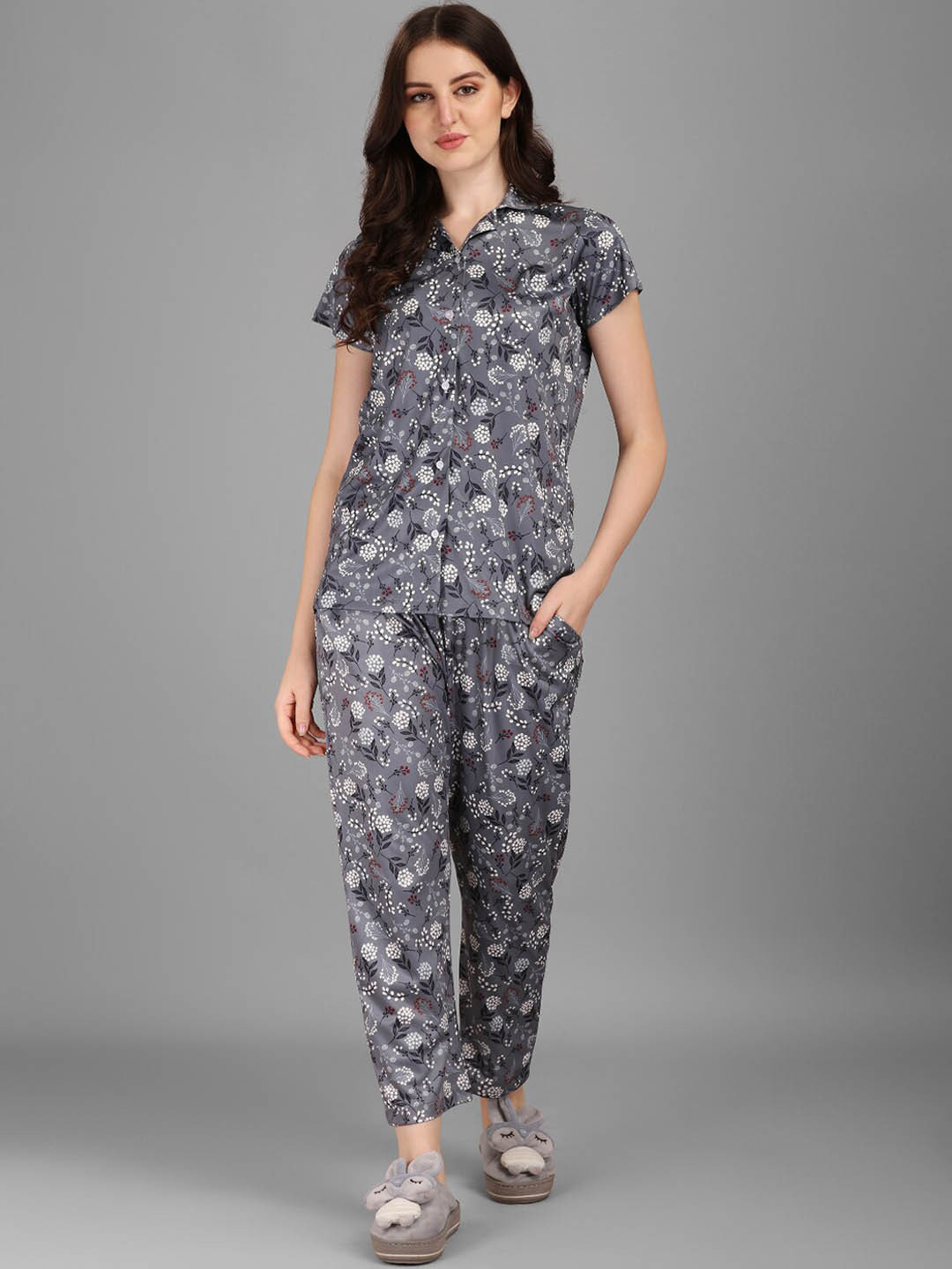 Kinjo Women Grey & White Printed Night suit