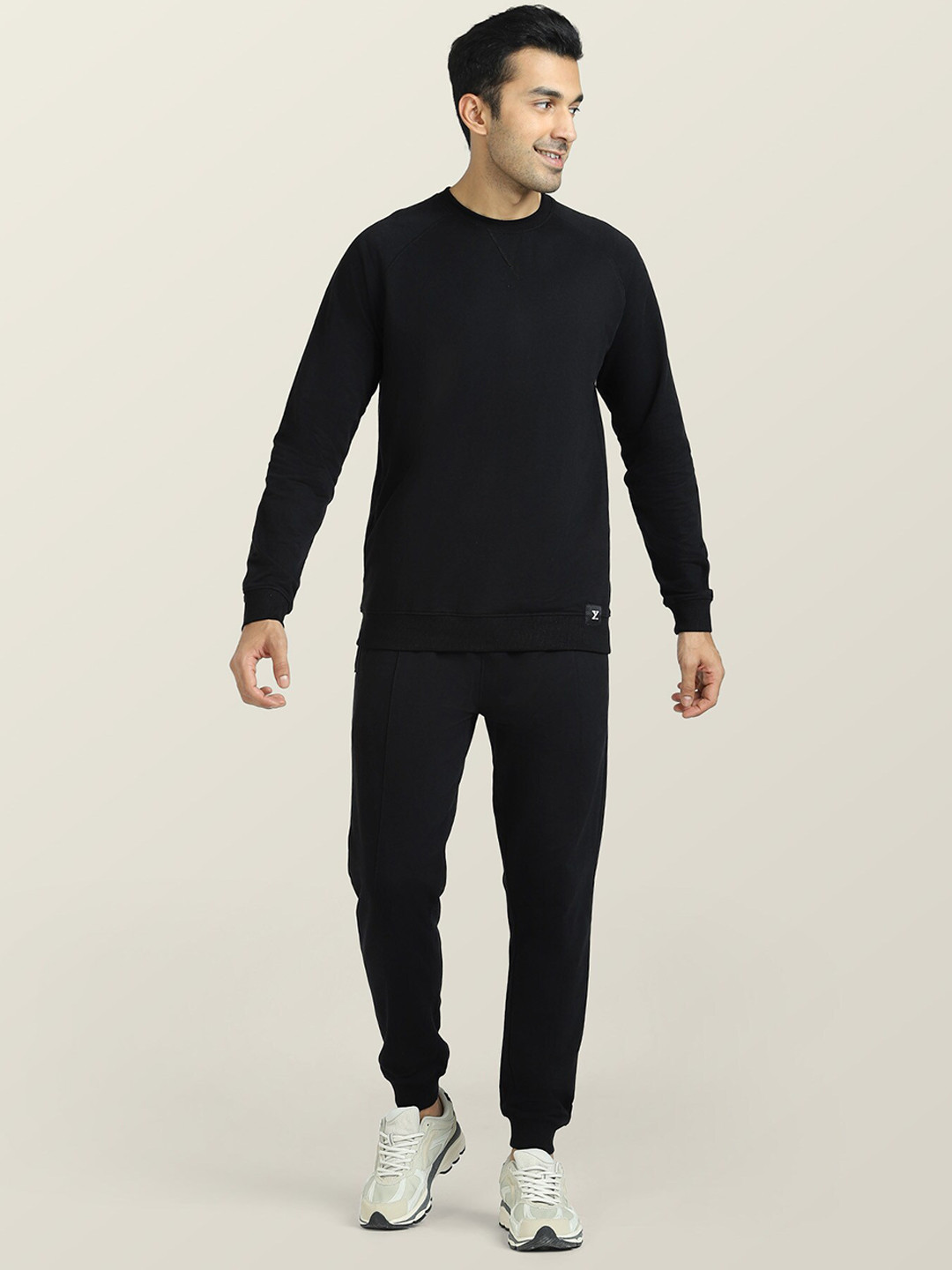 XYXX Men Black Cruze Sweatshirt and Joggers Combo Set