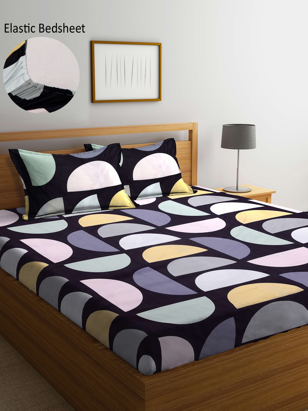 Arrabi Black Geometric Polycotton 300 TC Fitted King Fine Bedsheet with 2 Pillow Covers-98 x 85 inches