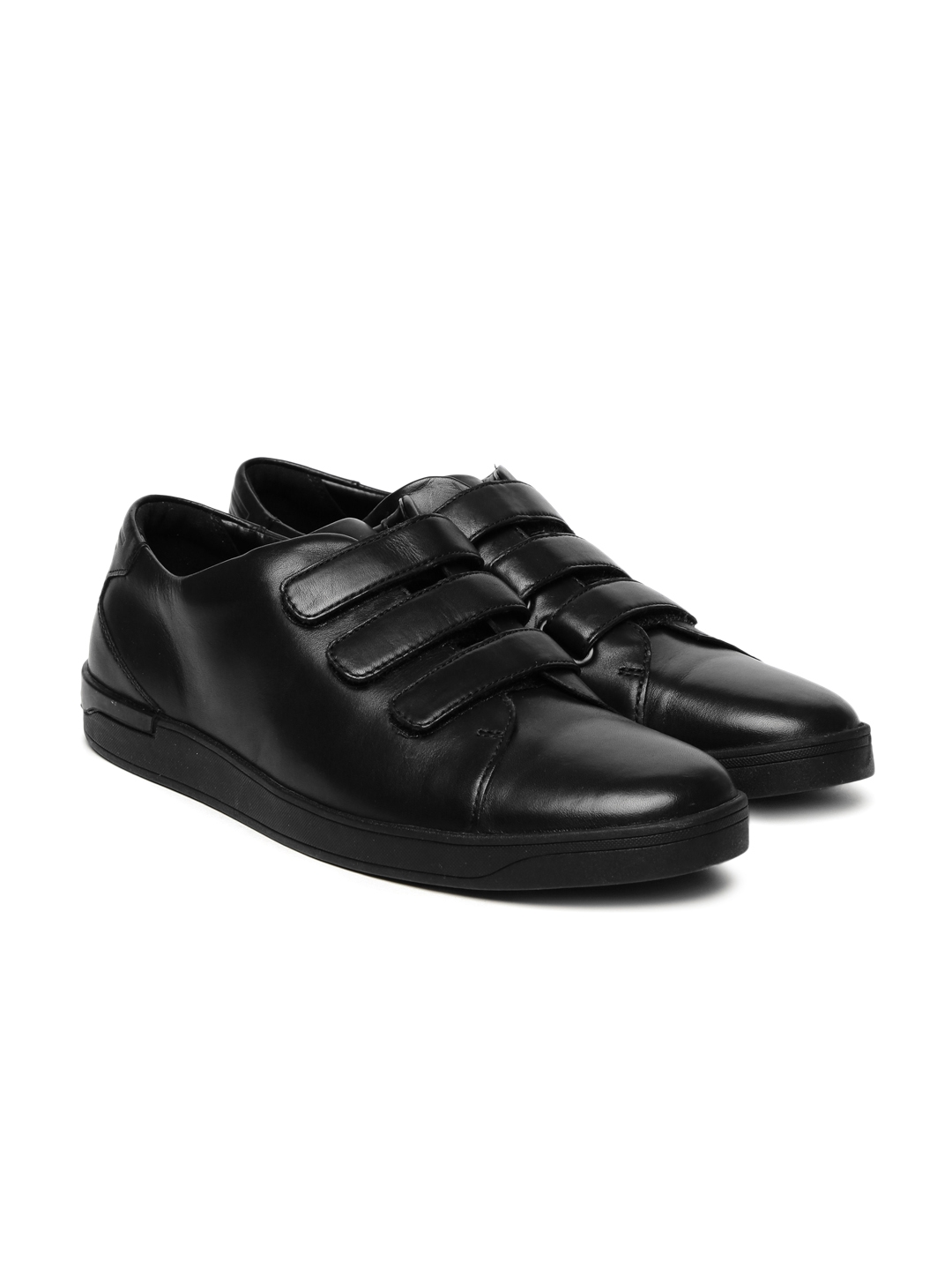 Clarks Stanway Flow Leather Shoes in Black 